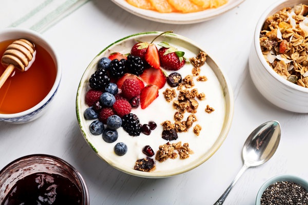 Makanan yogurt juga sangat bagus untuk kesehatan tubuh 