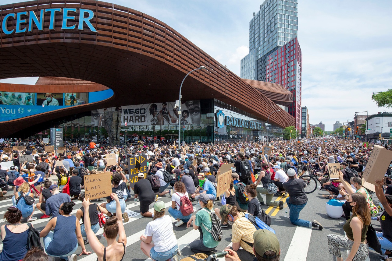 Berita George Floyd : Ribuan Pengunjuk Rasa Turun Ke Jalan-Jalan NYC